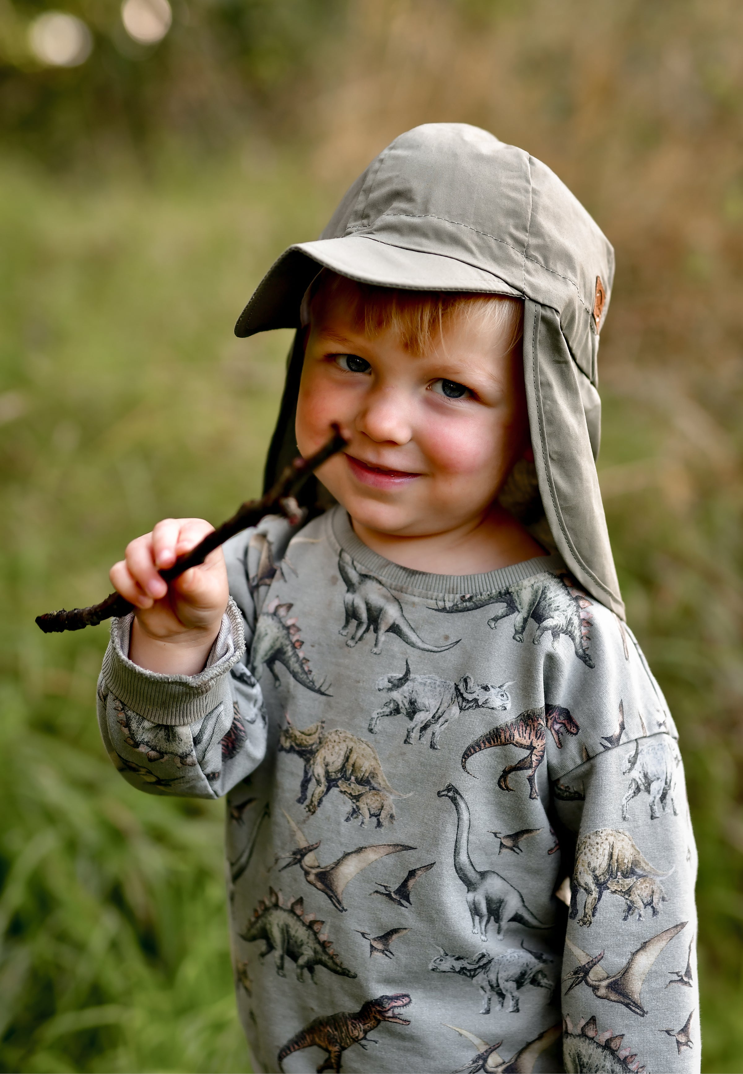 Mikk-Line - Sommerhat m. lang nakke - Dusty Olive