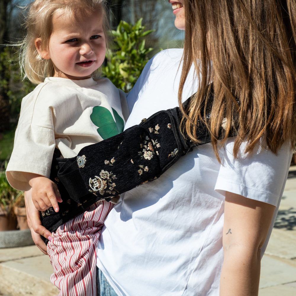 That's mine - Cleo toddler carrier - Black Beauty