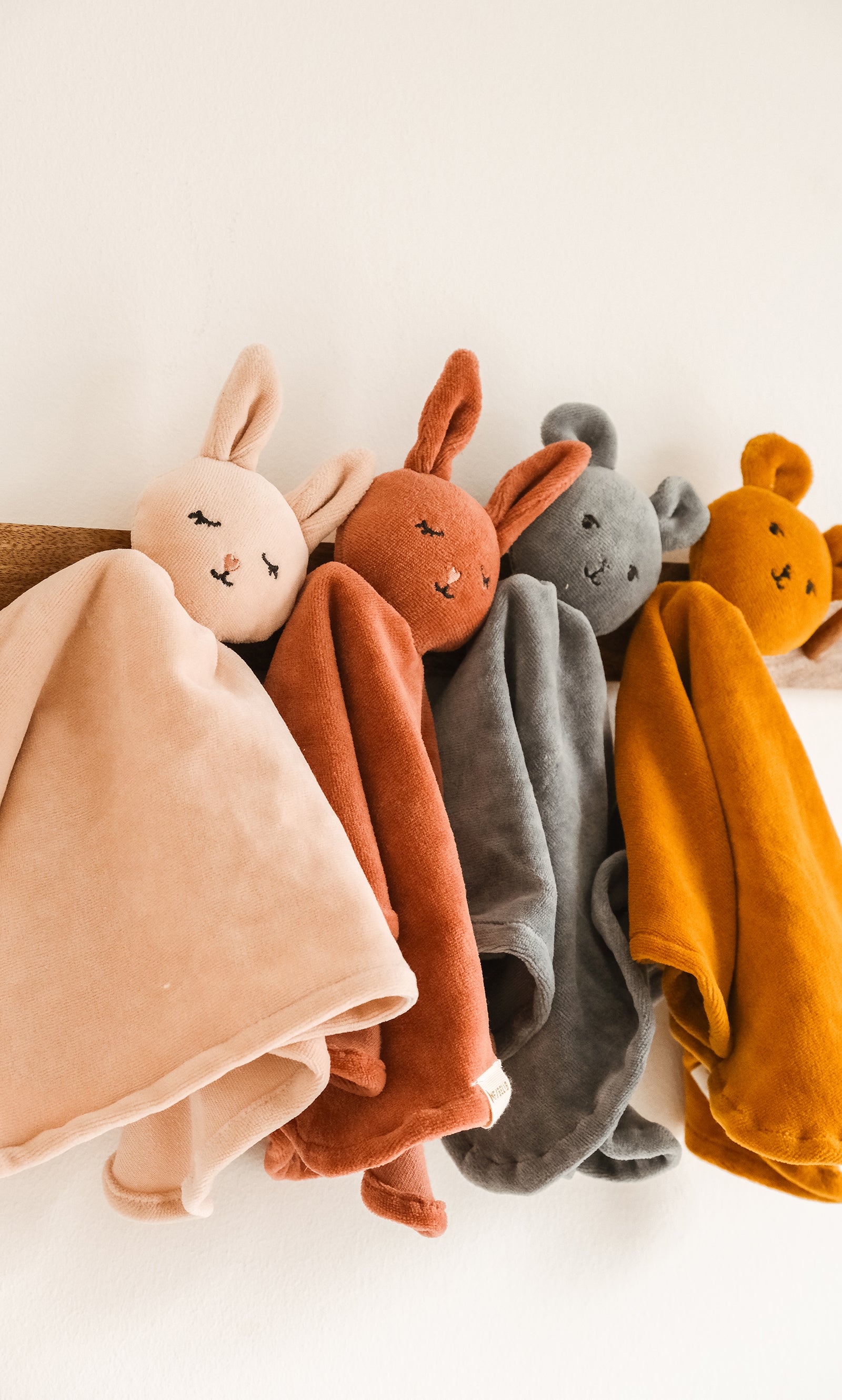 Fabelab - Cuddle Bear - Wood Thrush