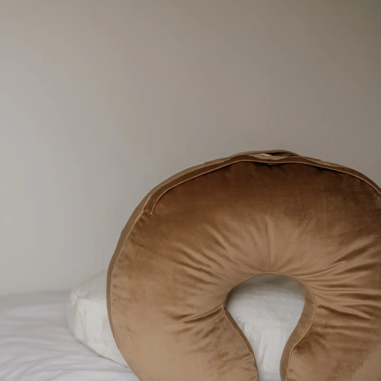 Babyly - Nursing Pillow Corduroy - Light Brown