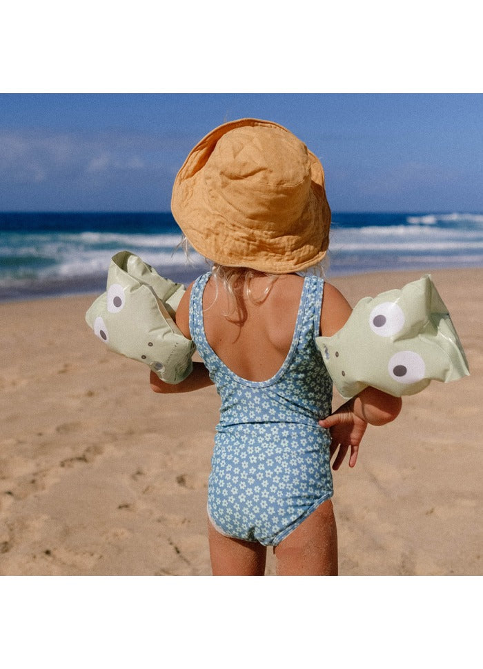 Sunnylife - Svømmevinger - Cookie the Croc Light Khaki