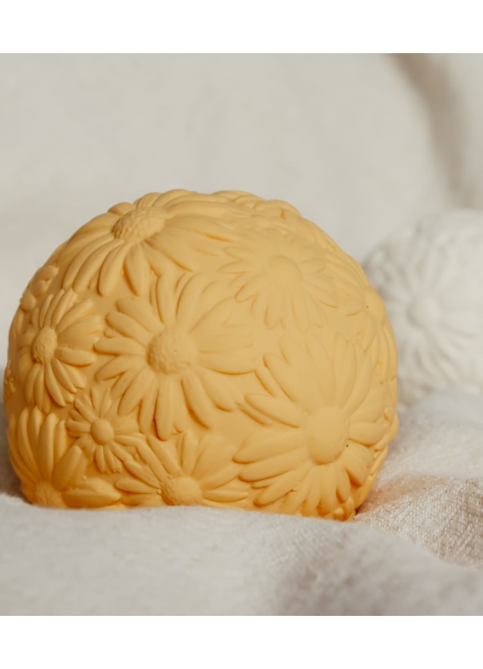 By lille Vilde - Sensory ball in 100% natural rubber